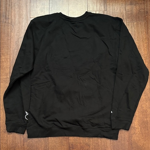 Jeffree Star Beauty Forever Black Graphic Crewneck Sweater, Size XL, NWOT - Picture 9 of 10